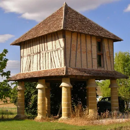 Heritage With Barbecue Дом отдыха Villefranche-du-Perigord
